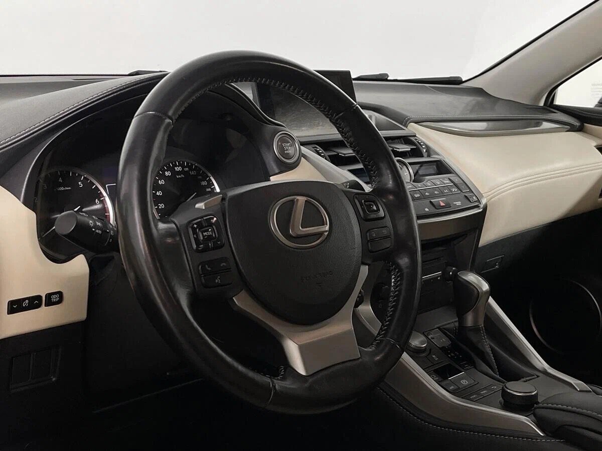 Lexus NX, I