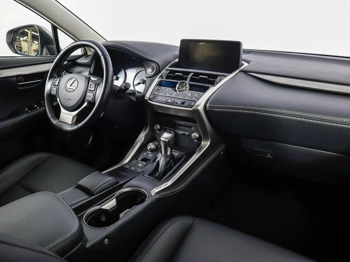 Lexus NX, I Рестайлинг