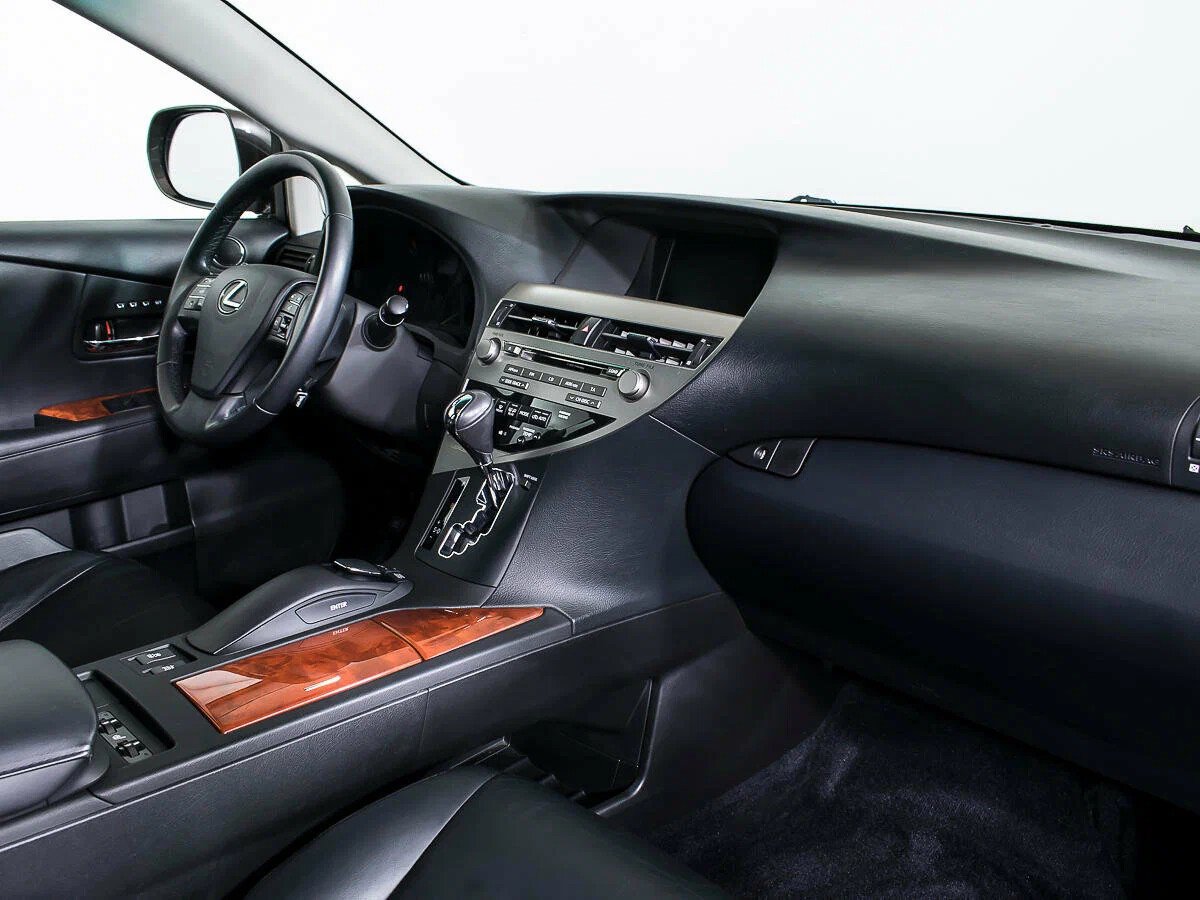 Lexus RX, III