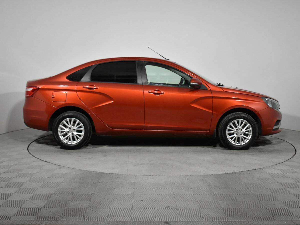Lada Vesta