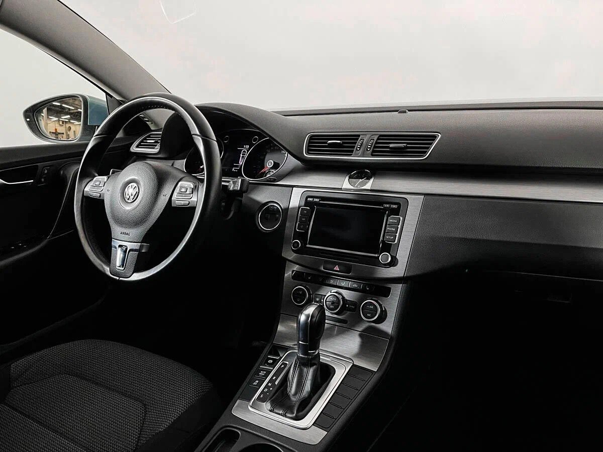 Volkswagen Passat, B7