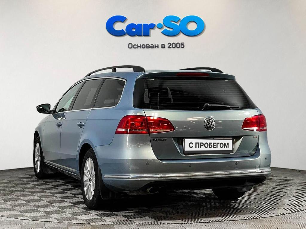 Volkswagen Passat, B7