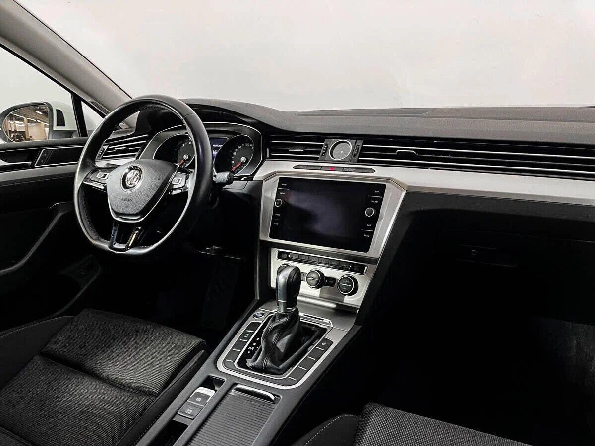 Volkswagen Passat, B8
