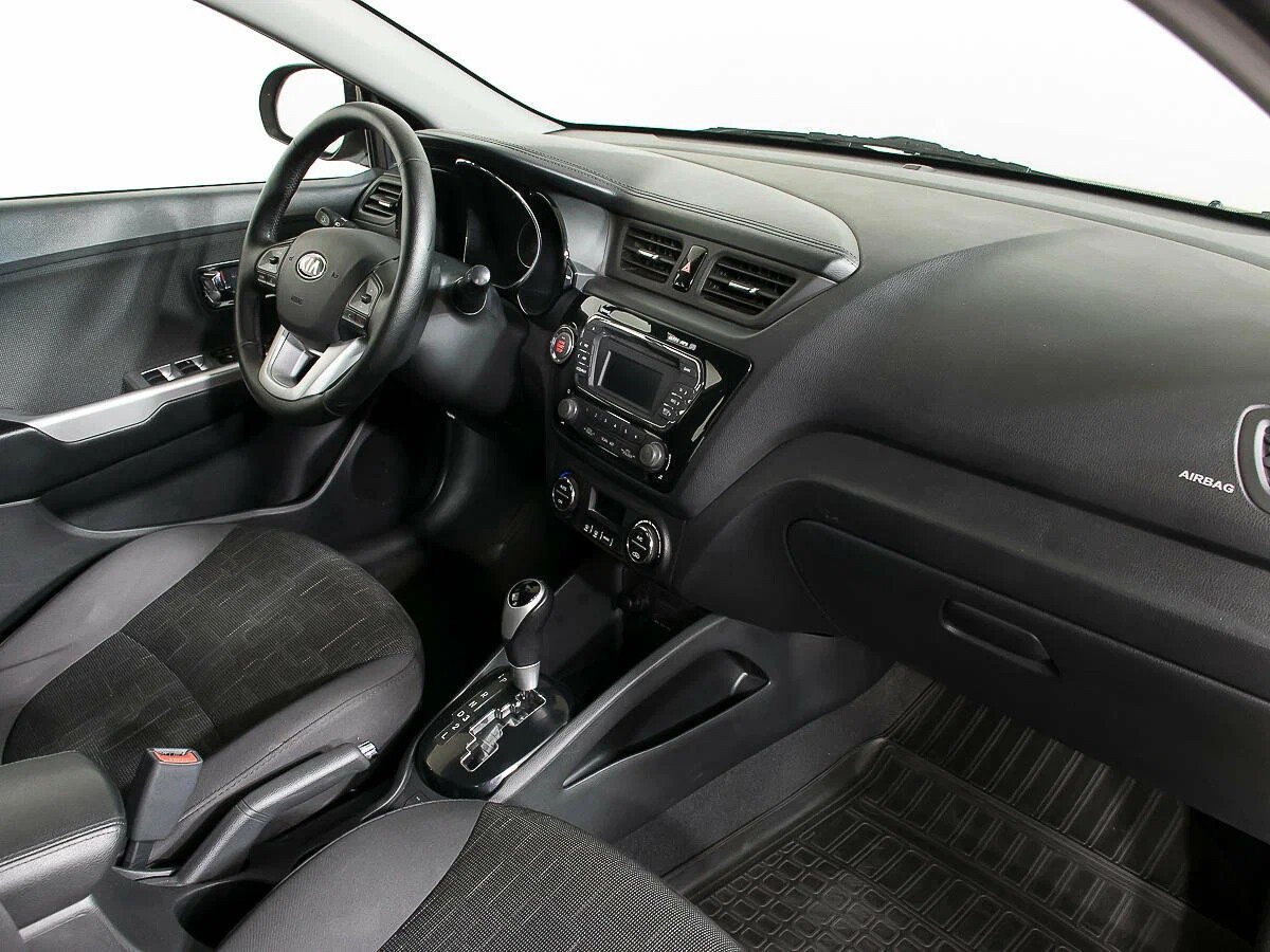 KIA Rio, III
