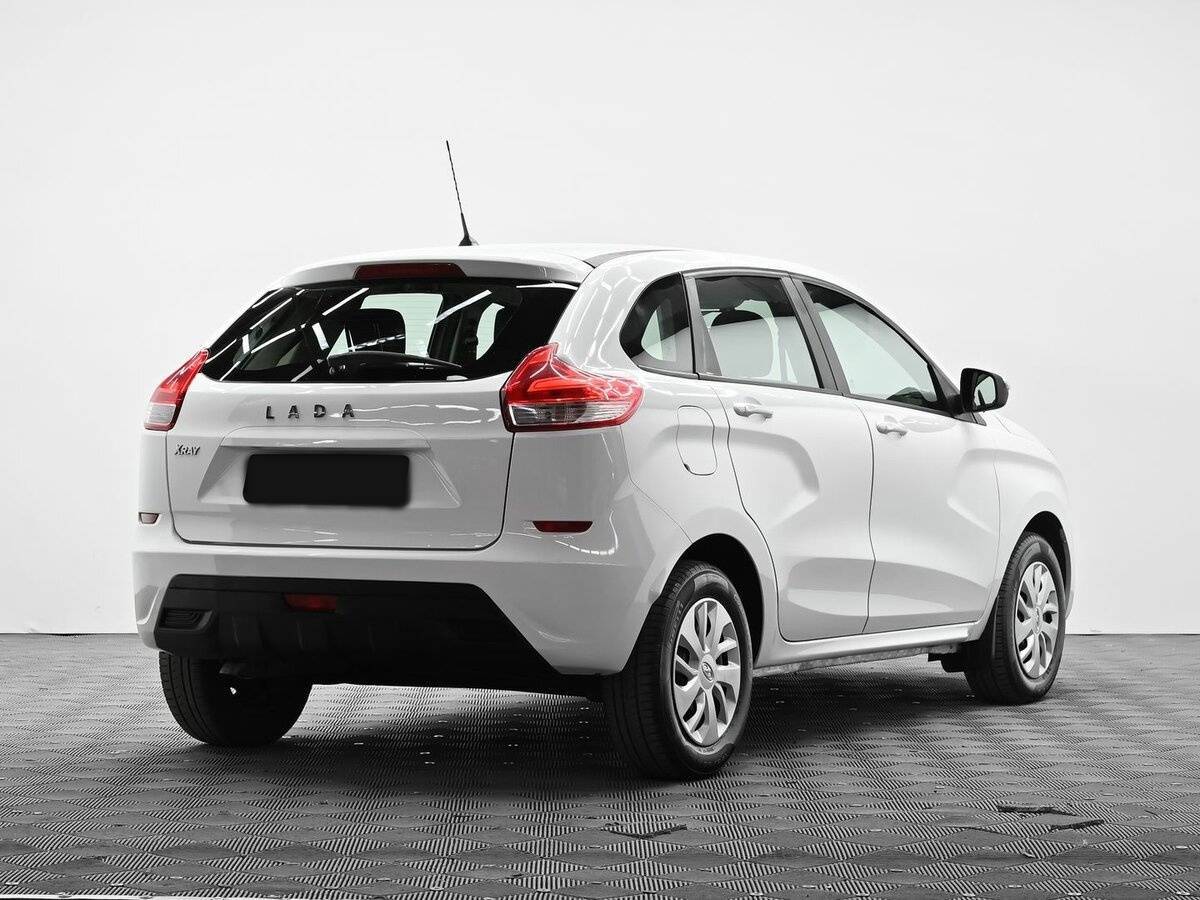 Lada XRAY