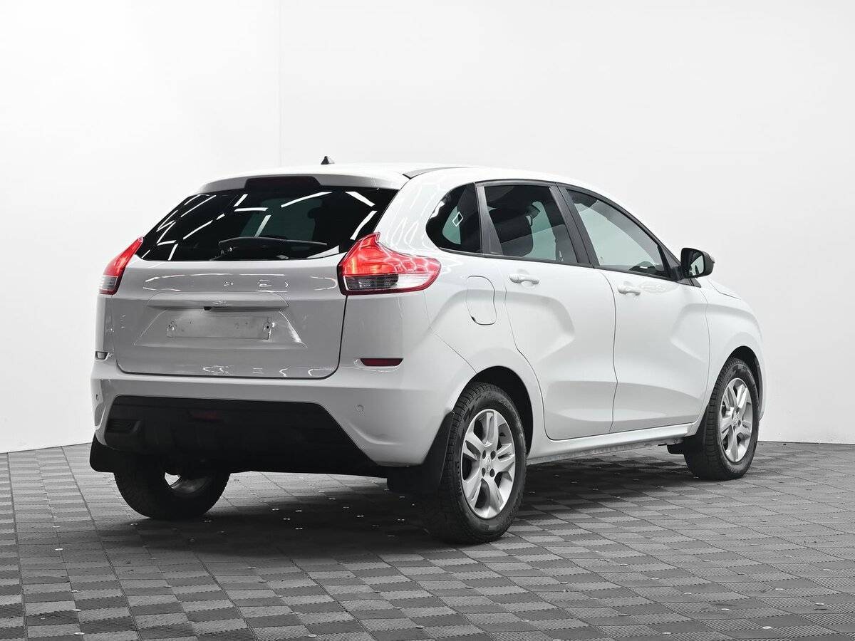 Lada XRAY