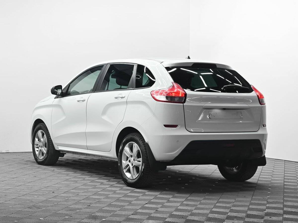 Lada XRAY
