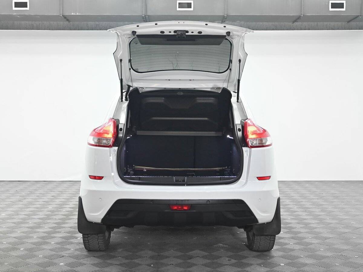 Lada XRAY