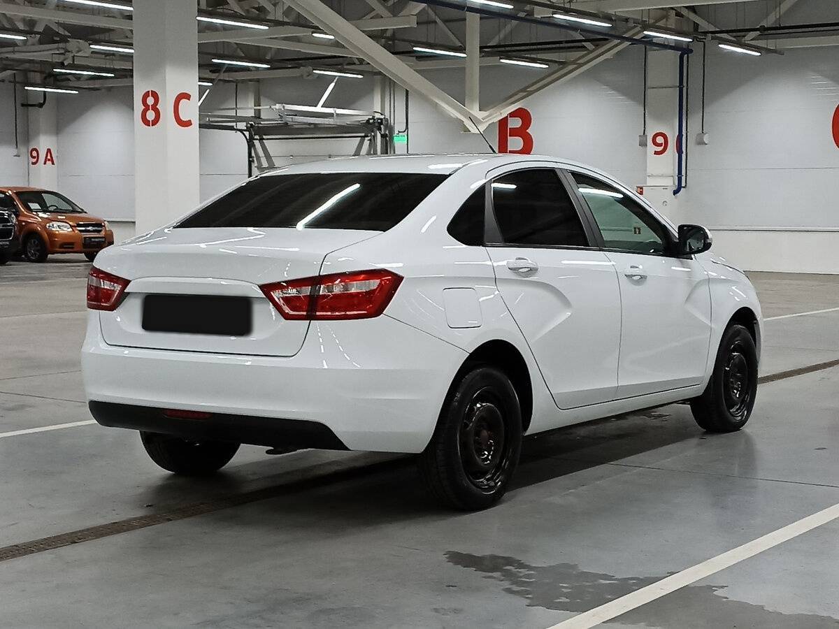 Lada Vesta