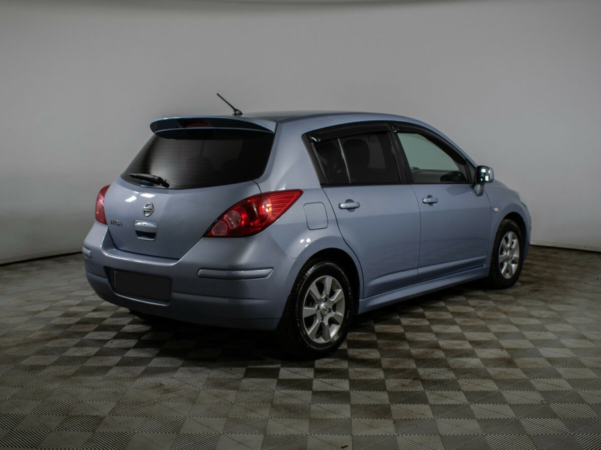 Nissan Tiida