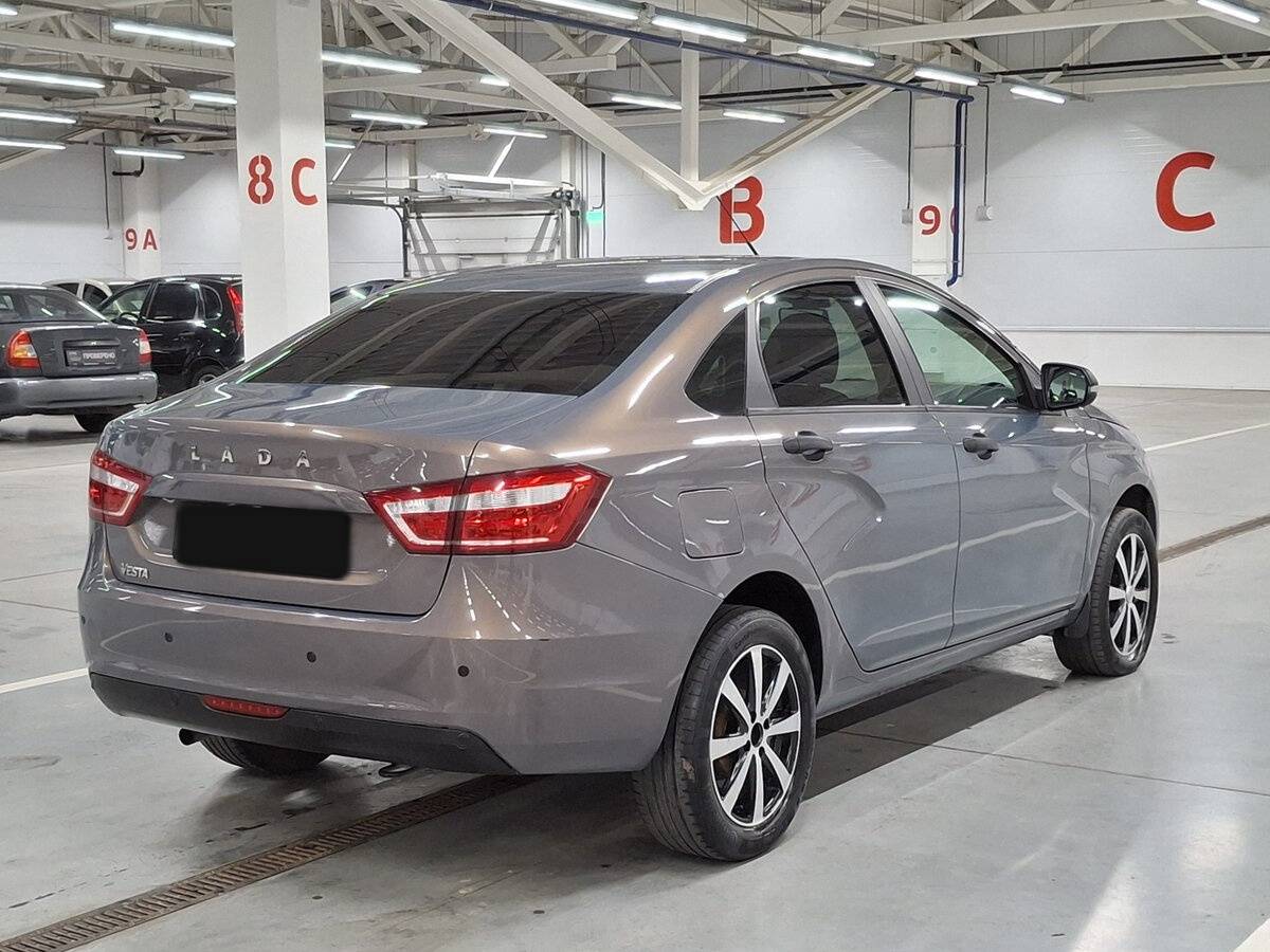 Lada Vesta