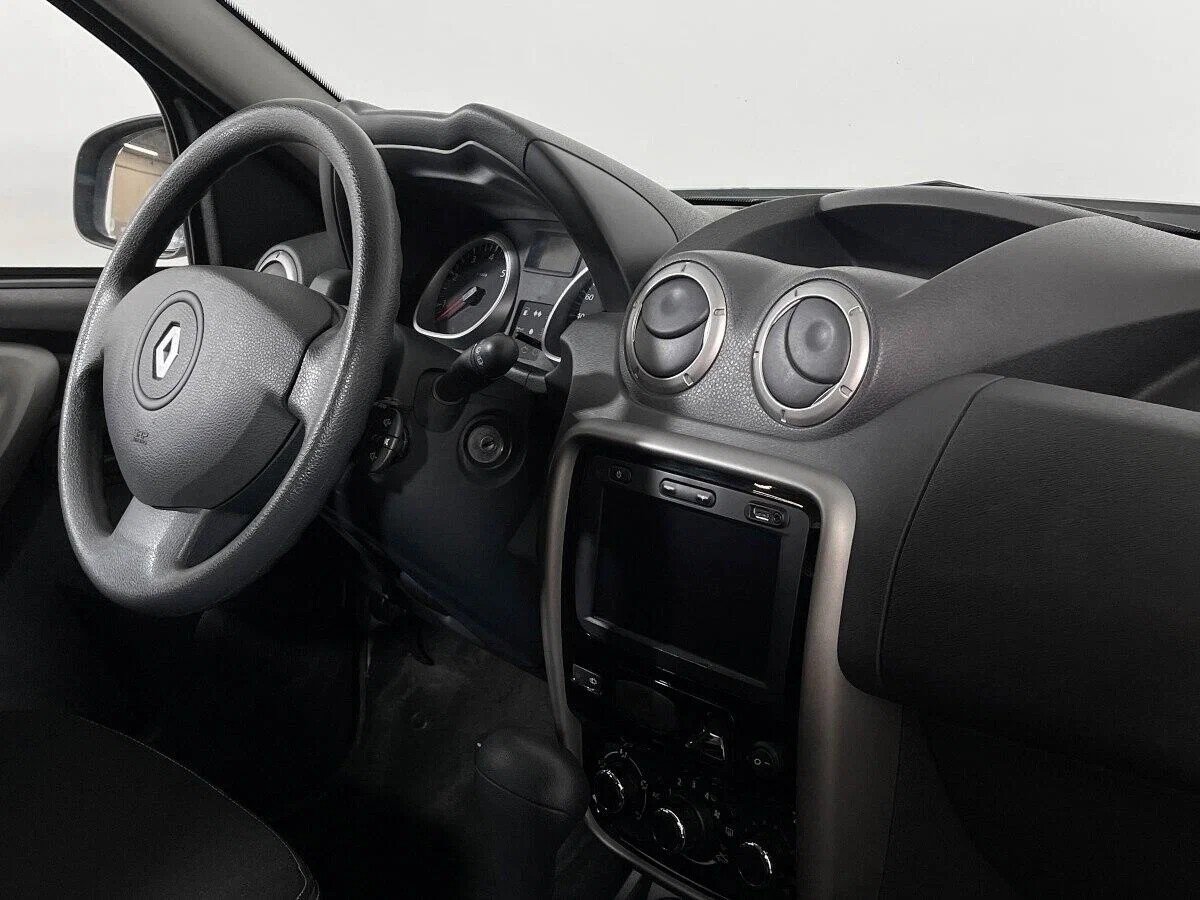 Renault Duster, I