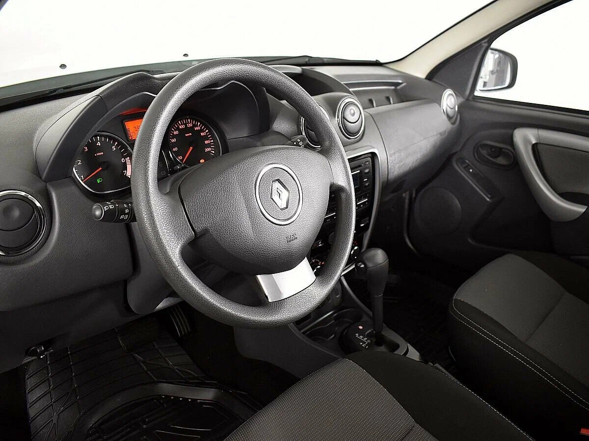 Renault Duster, I
