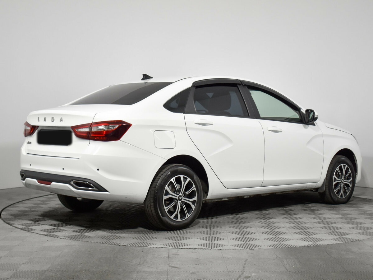 Lada Vesta