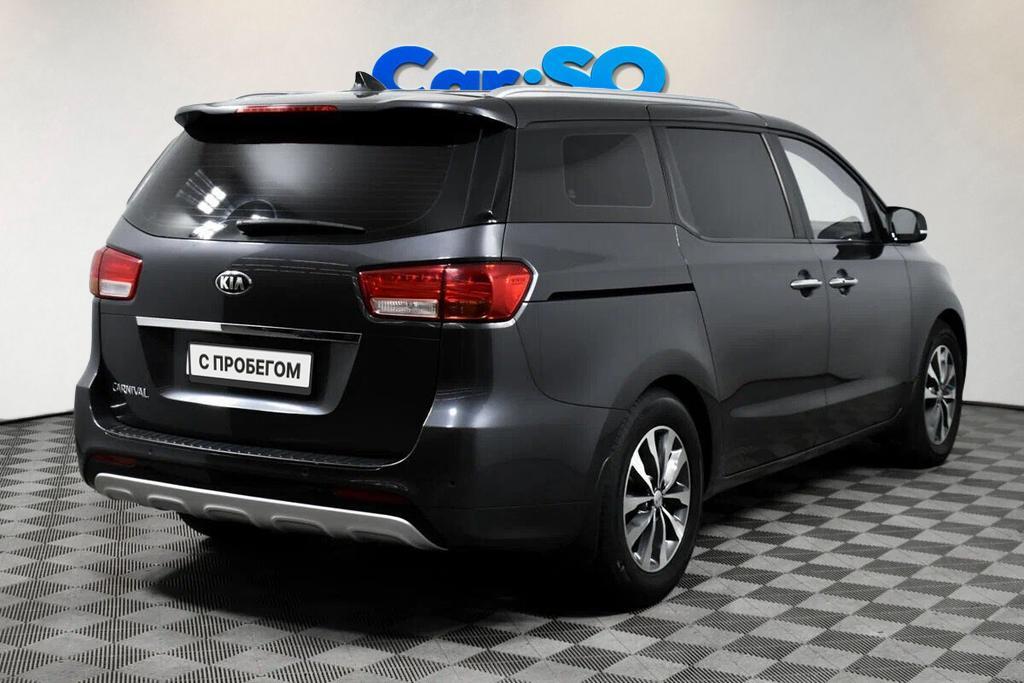 KIA Carnival, III