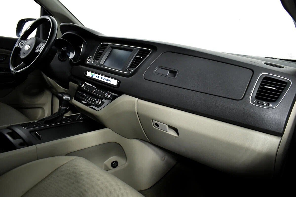 KIA Carnival, III
