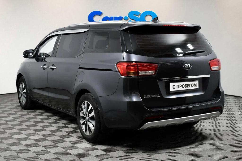KIA Carnival, III