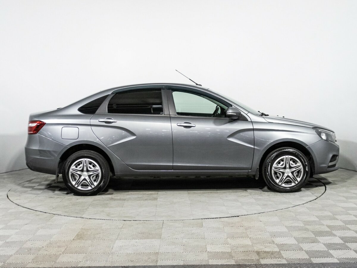 Lada Vesta
