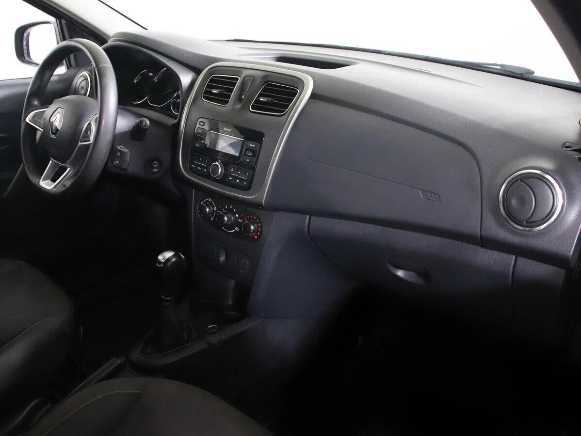 Renault Logan, II Рестайлинг