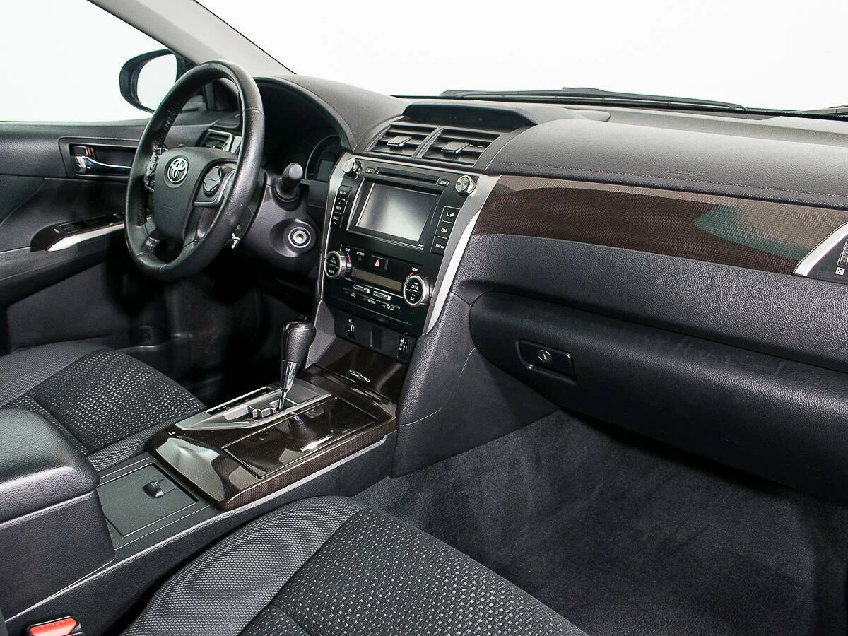 Toyota Camry, VII (XV50)