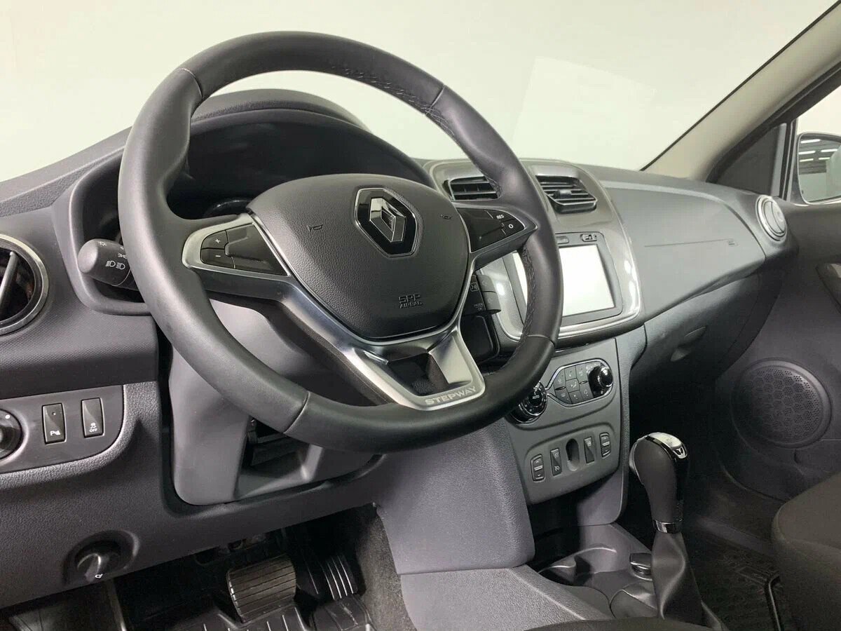 Renault Sandero, II Рестайлинг