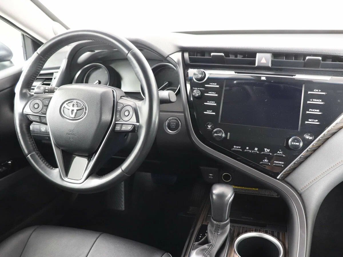 Toyota Camry, VIII (XV70)