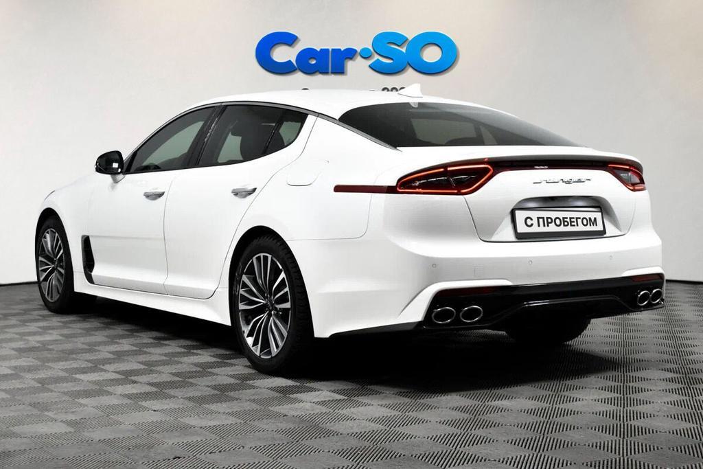 KIA Stinger, I