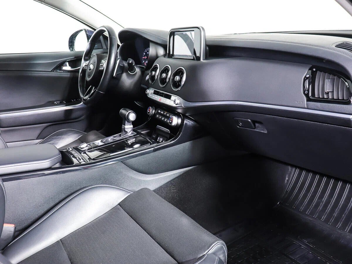 KIA Stinger, I