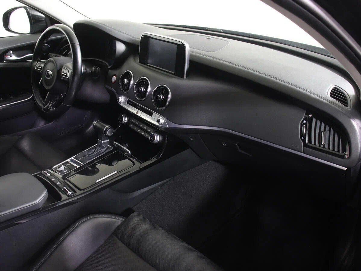 KIA Stinger, I