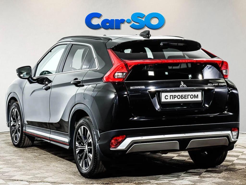 Mitsubishi Eclipse Cross, I