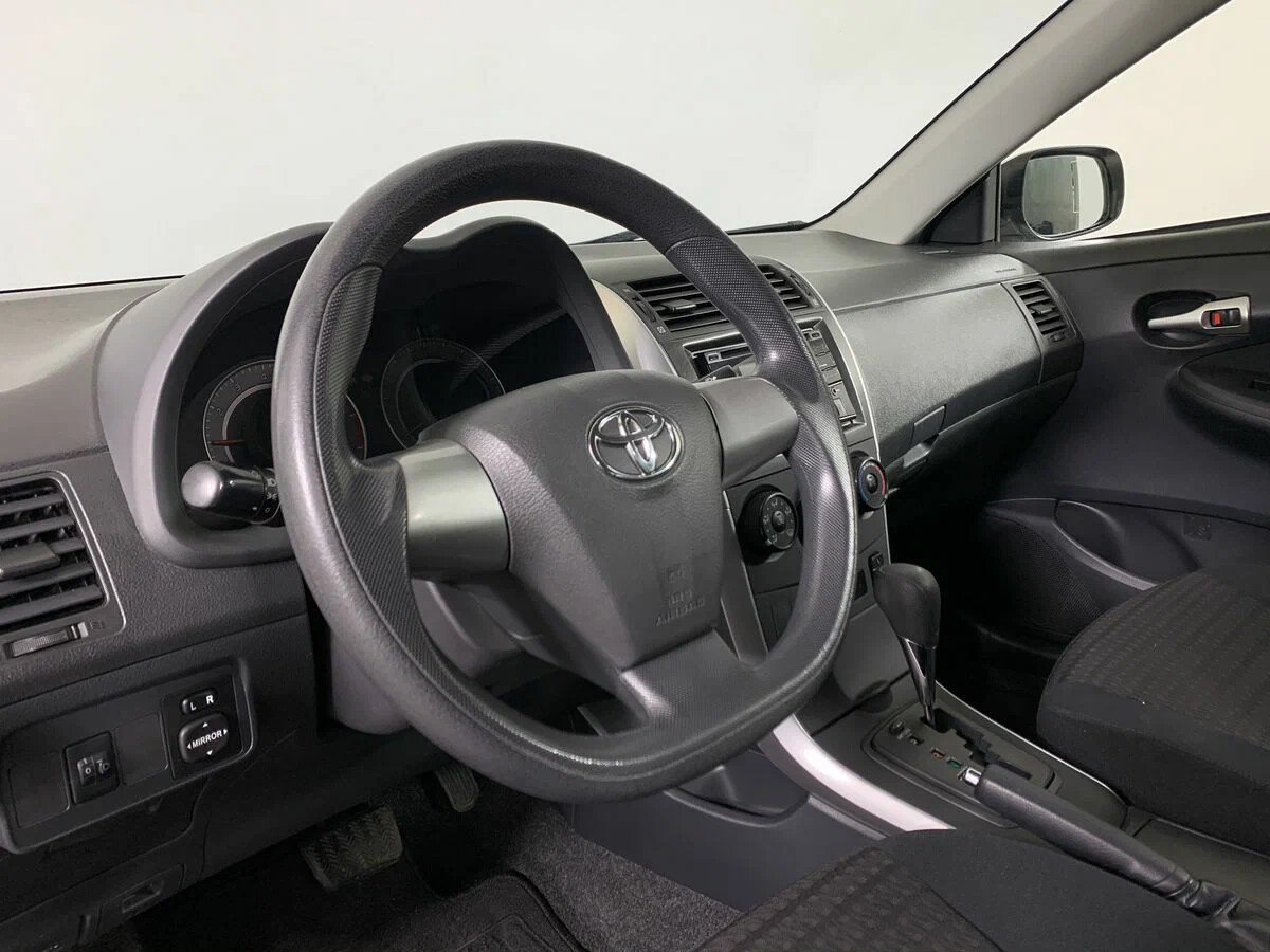 Toyota Corolla, X (E140, E150) Рестайлинг