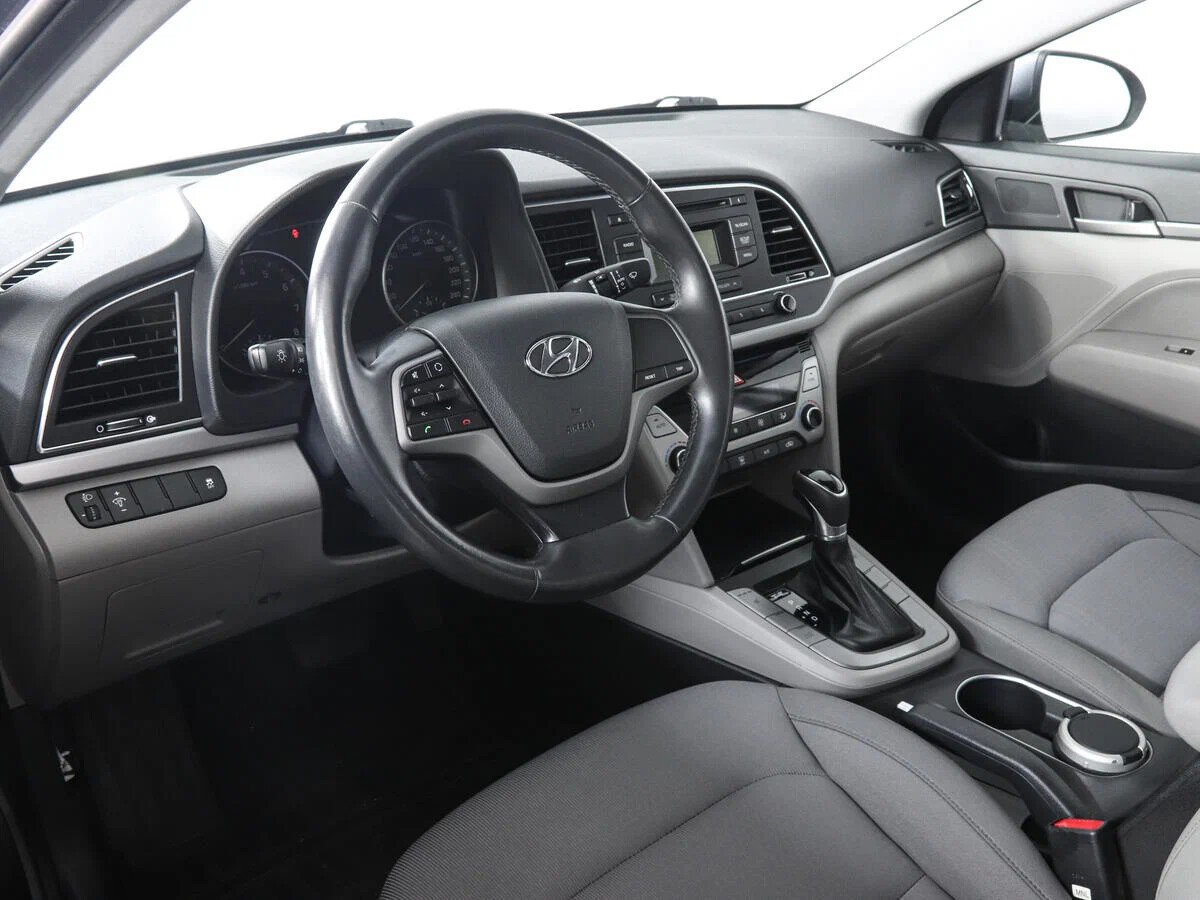 Hyundai Elantra, VI (AD)