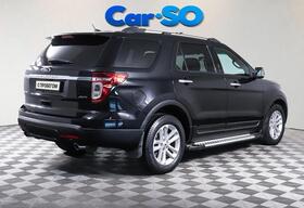 Ford Explorer, V