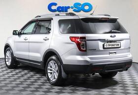 Ford Explorer, V