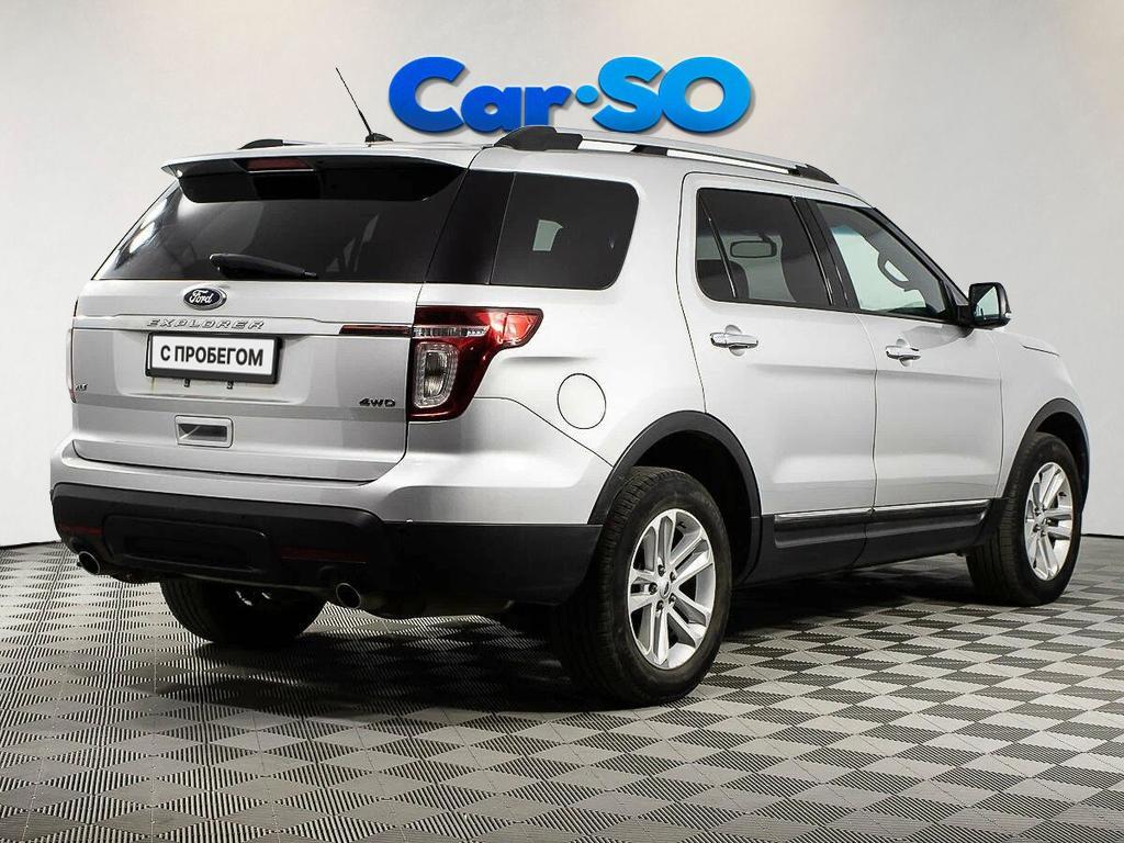 Ford Explorer, V