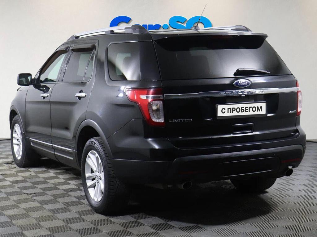 Ford Explorer, V