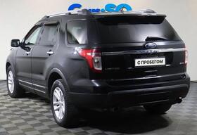 Ford Explorer, V