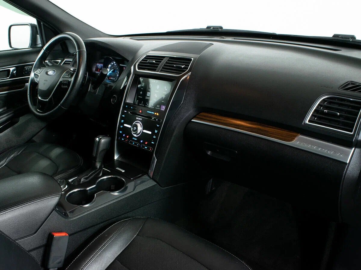 Ford Explorer, V Рестайлинг