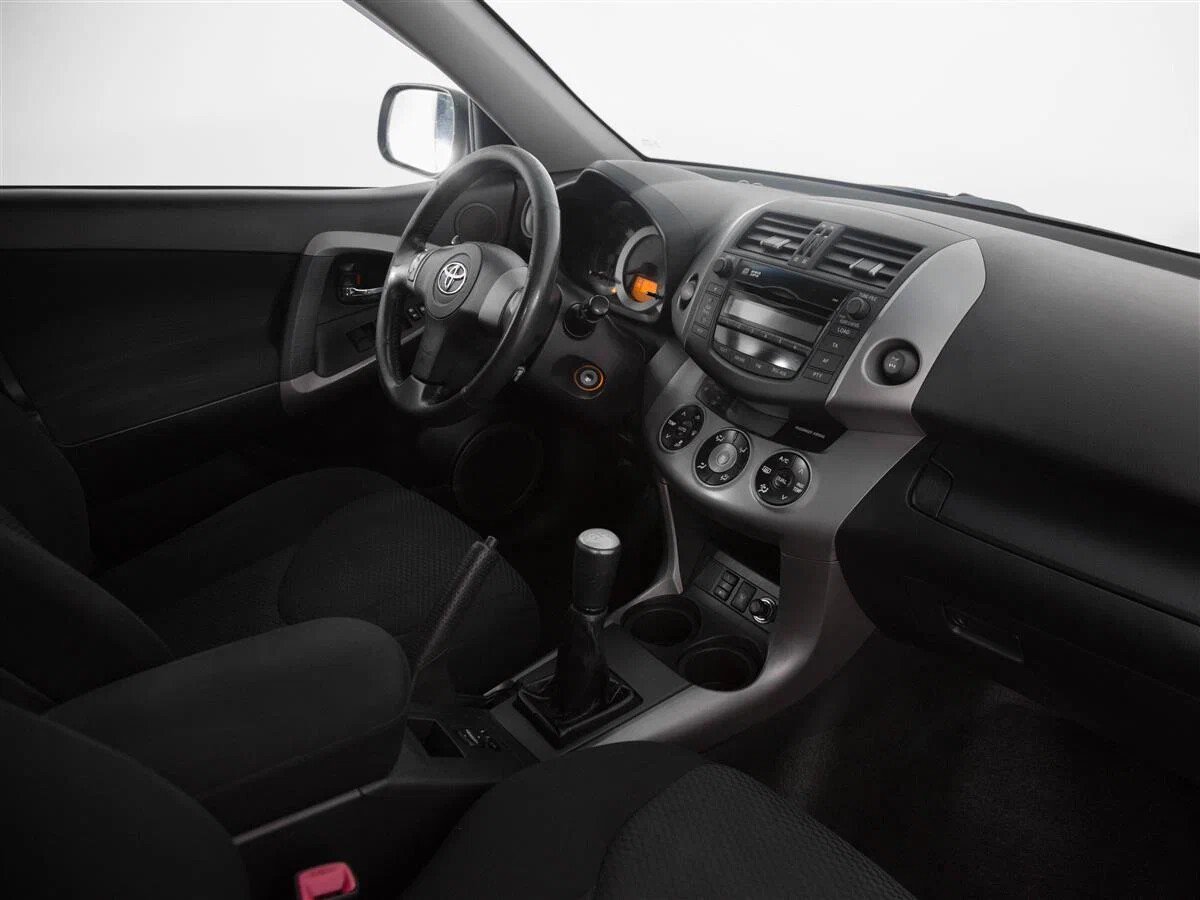Toyota RAV4, III (XA30)