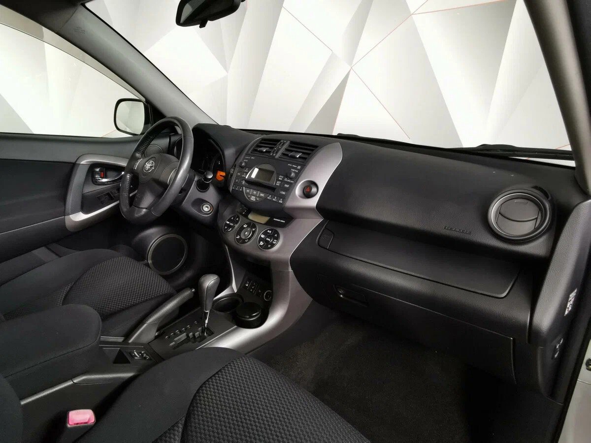 Toyota RAV4, III (XA30)