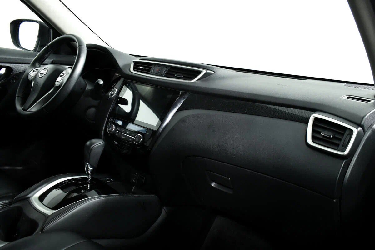 Nissan X-Trail, III