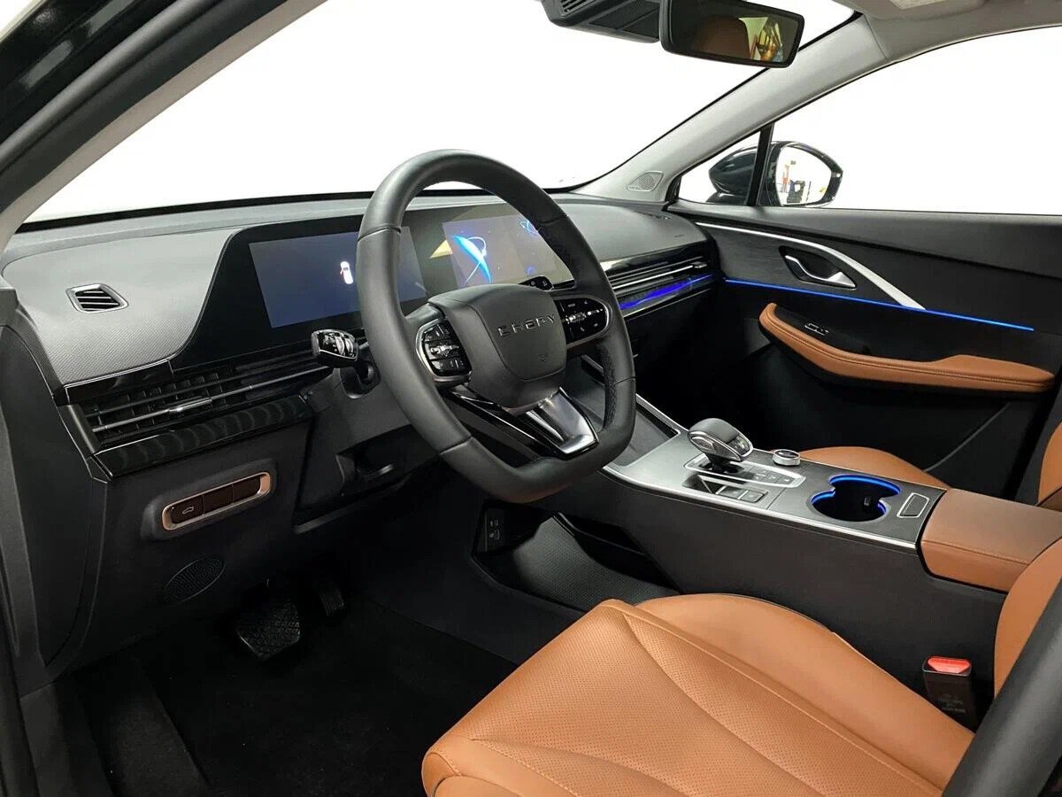 Omoda C5, I