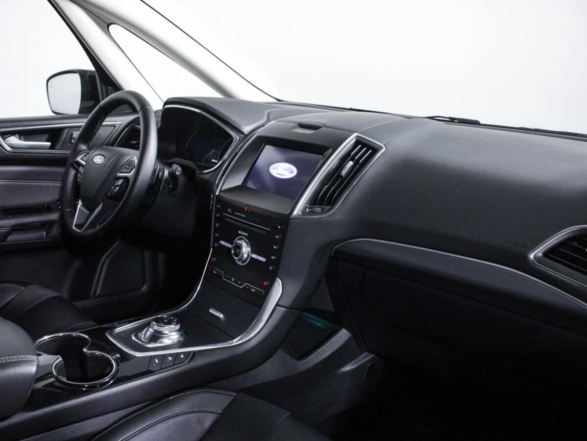 Ford Galaxy, III
