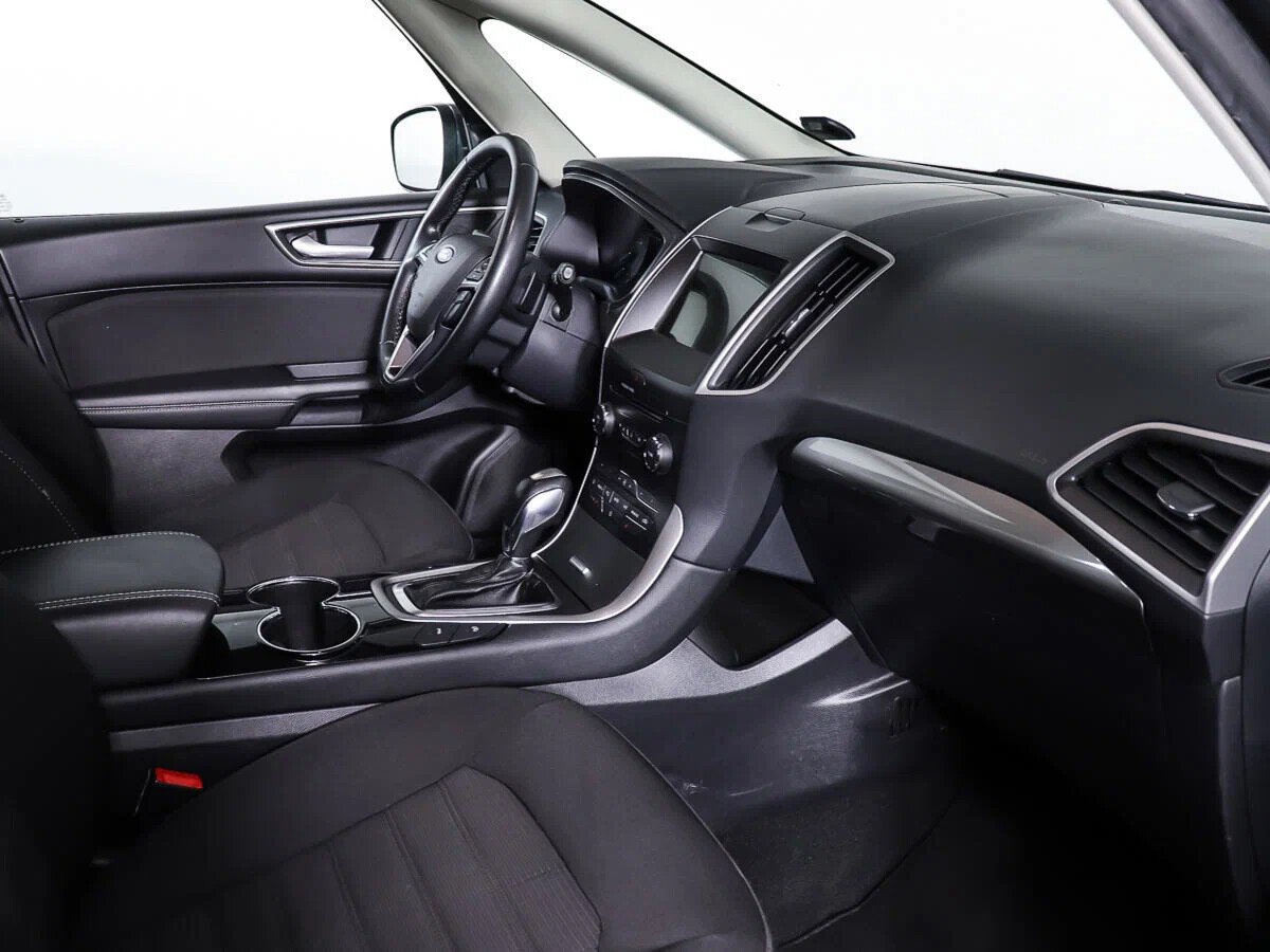 Ford Galaxy, III