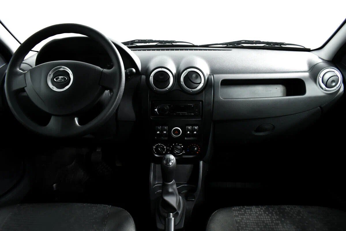 Lada Largus, I
