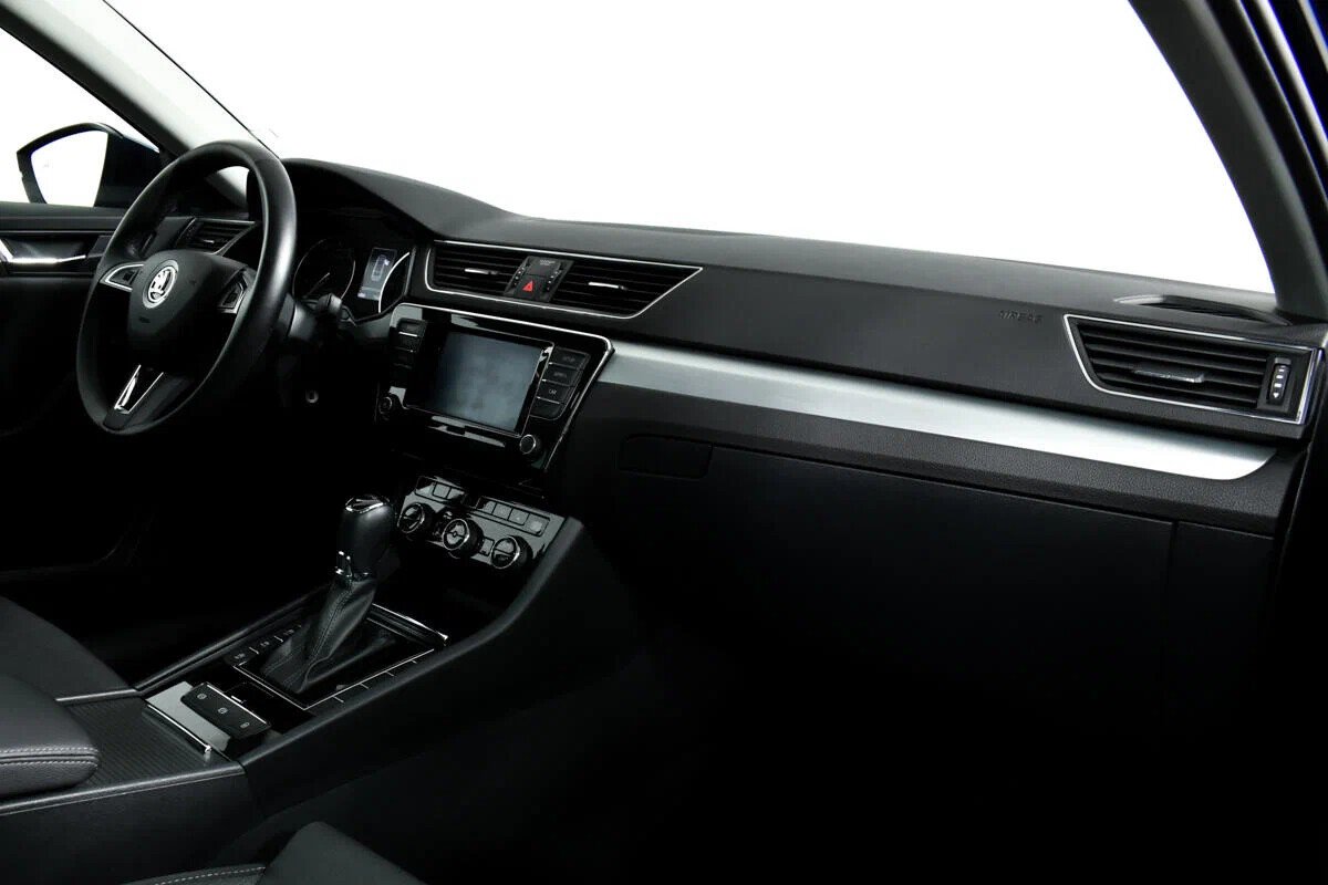 Skoda Superb, III