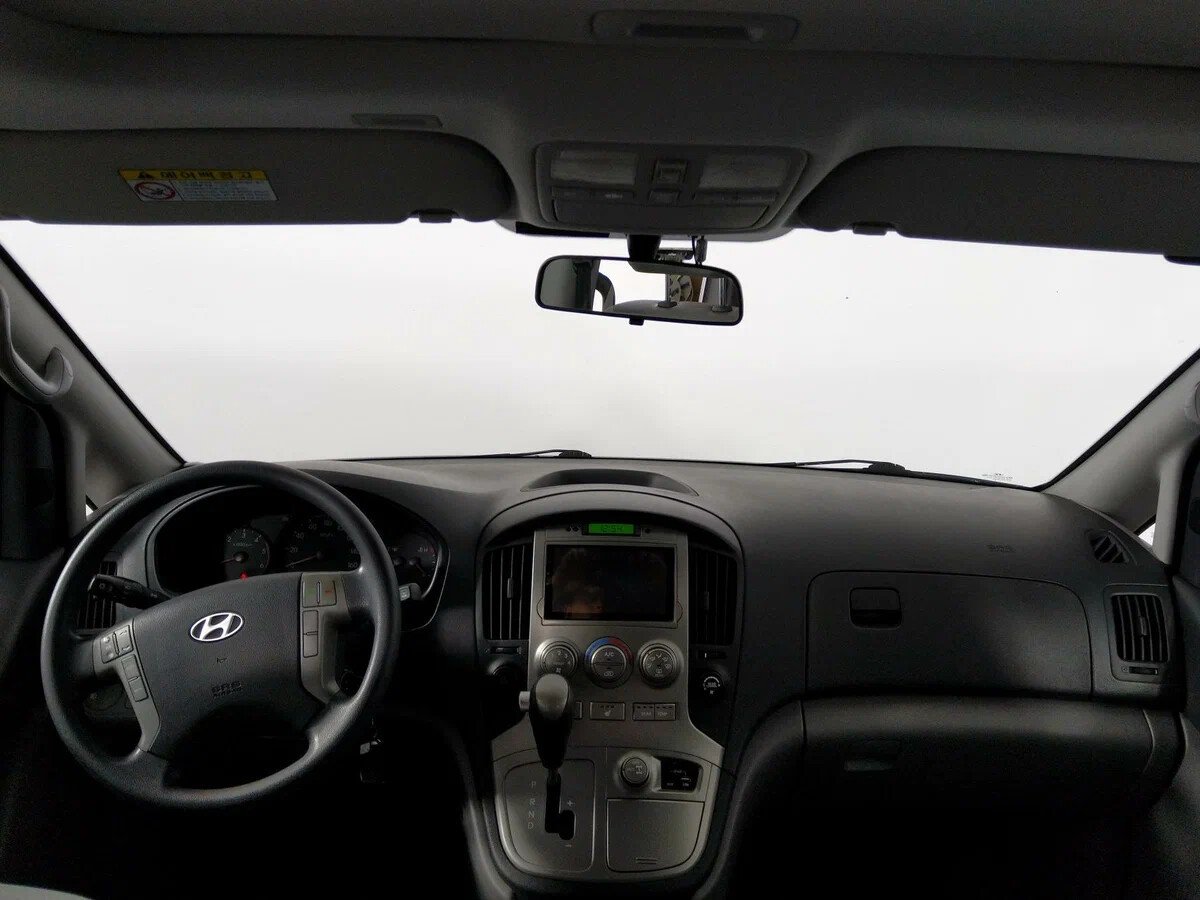 Hyundai Grand Starex, I