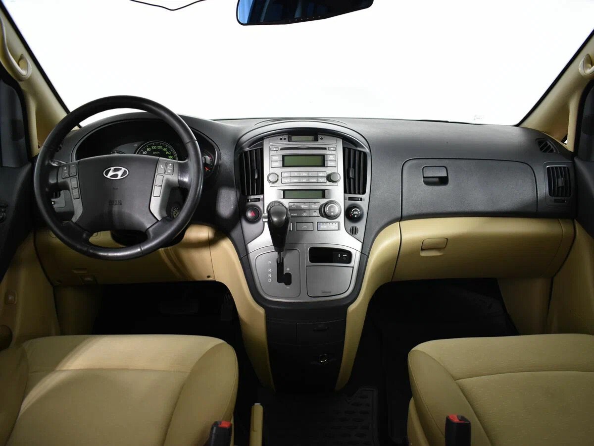 Hyundai Grand Starex, I