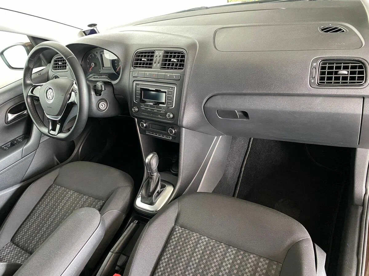 Volkswagen Polo, V Рестайлинг