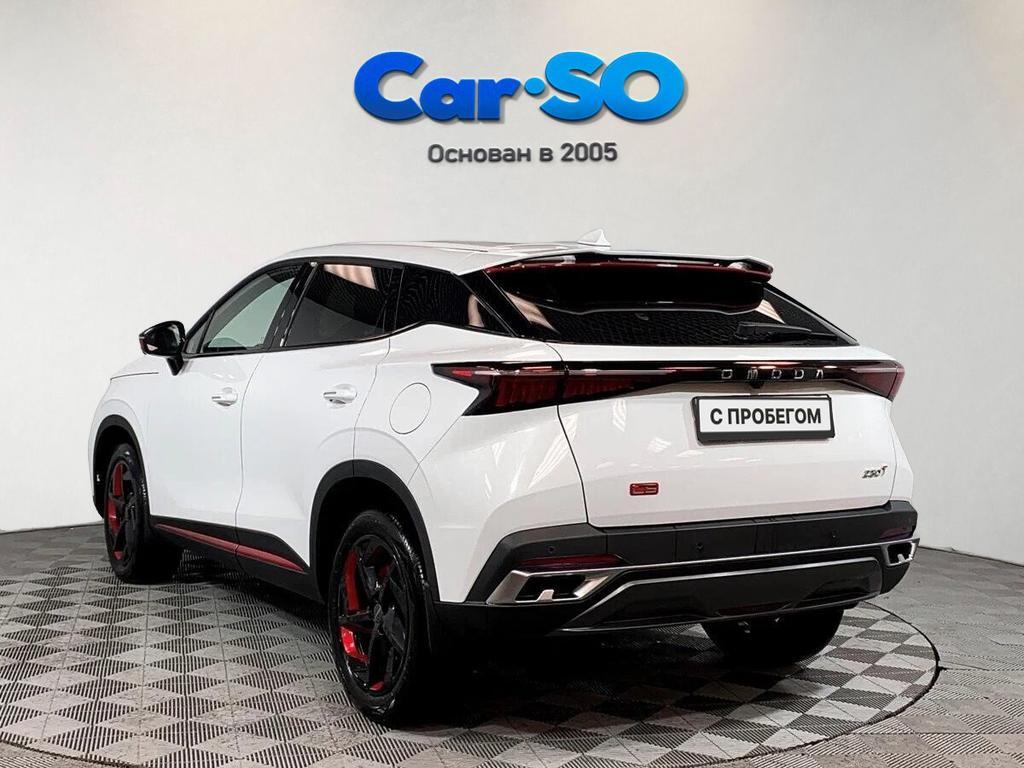 Omoda C5, I